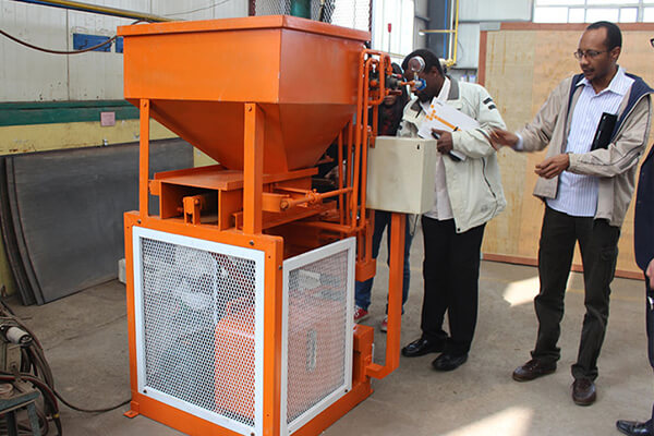 Ghana customer visit jinda block machine factory